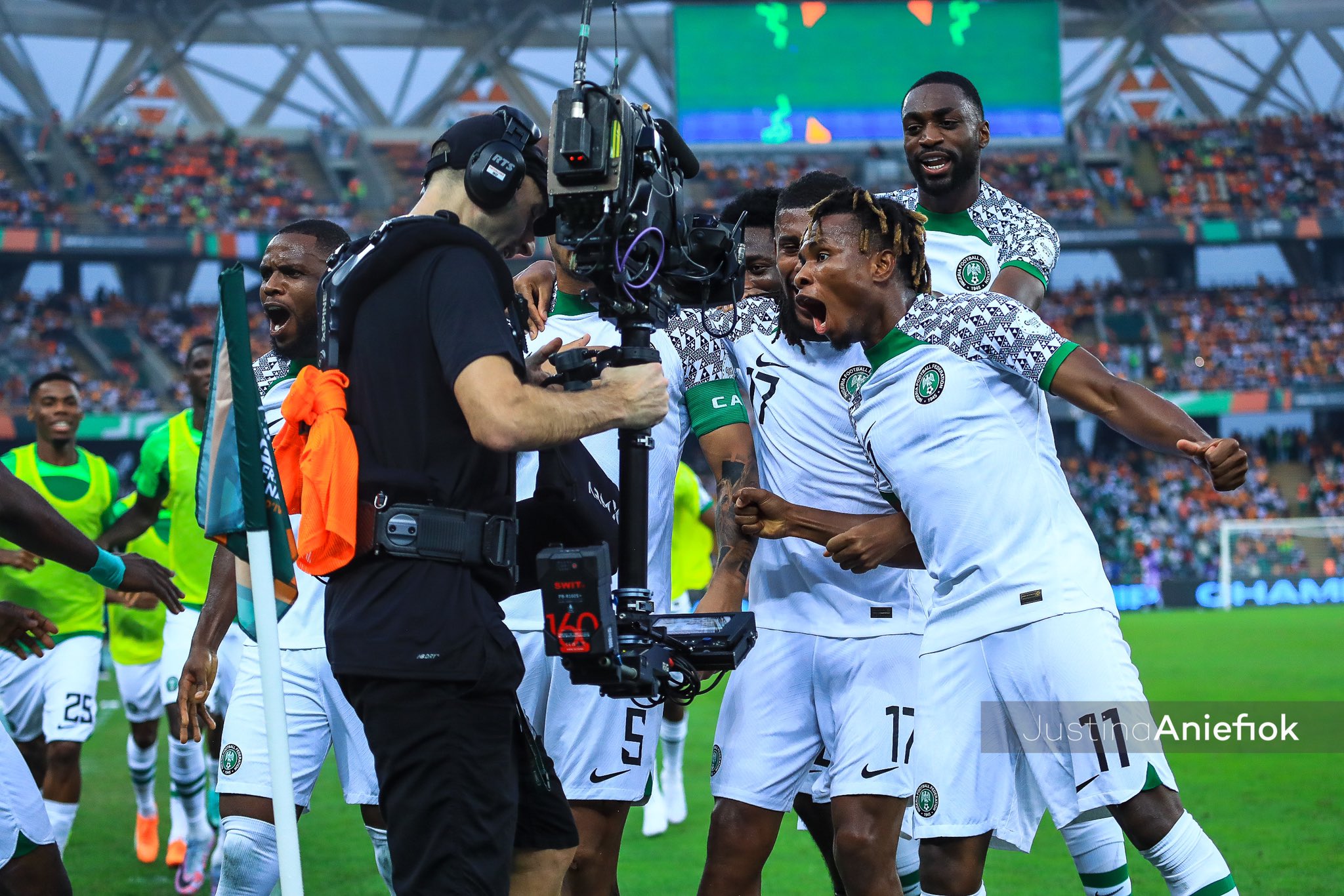 7 Minutes with China: Contentment and the Case of Our Ex-Internationals